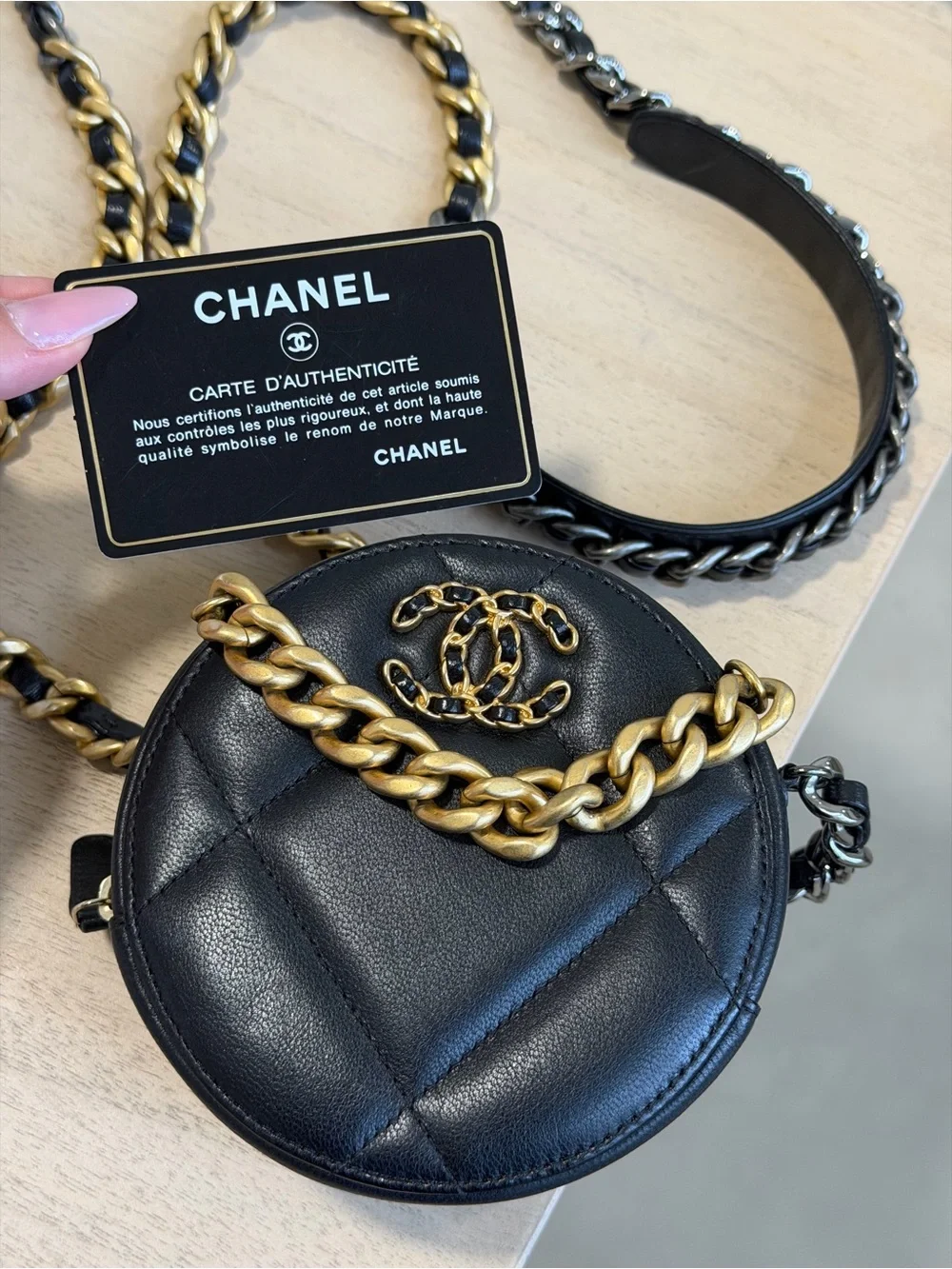 CHANEL 19 Round Clutch with Chain Quilted Leather
